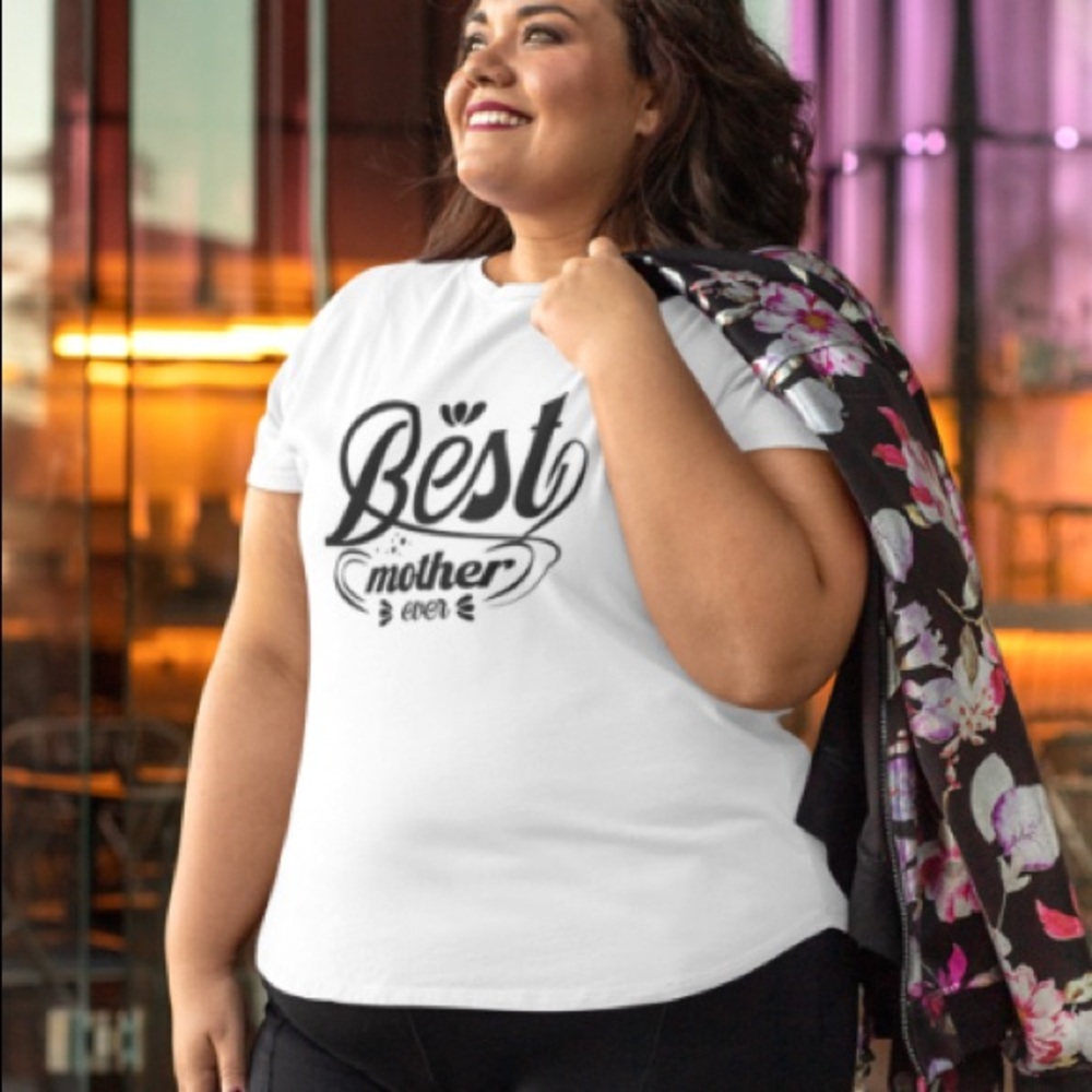 NWT “Best Mother ever” WHITE cotton Crew Neck, short sleeve T-shirt